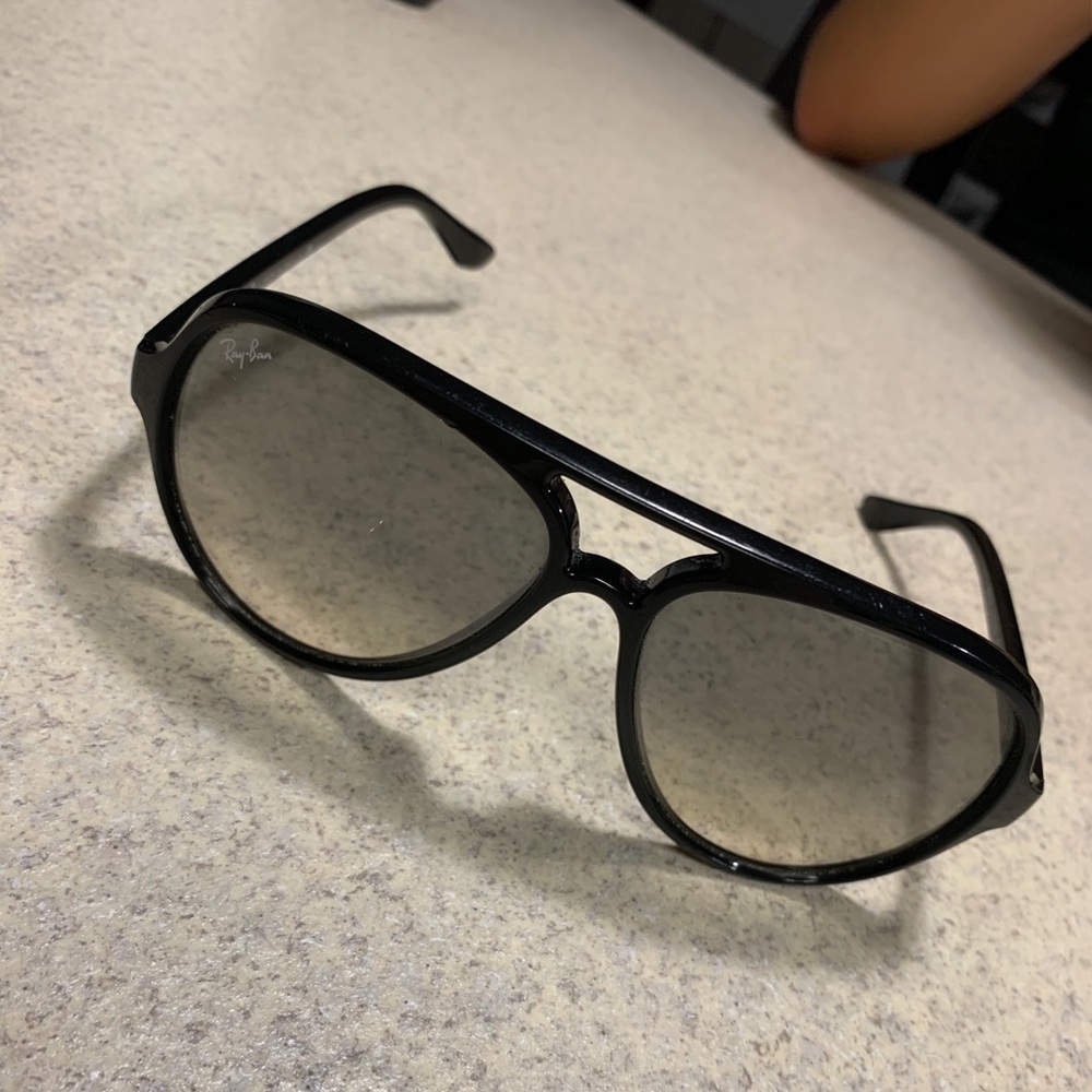 Ray-Ban Cats 5000 Classic Sunglasses